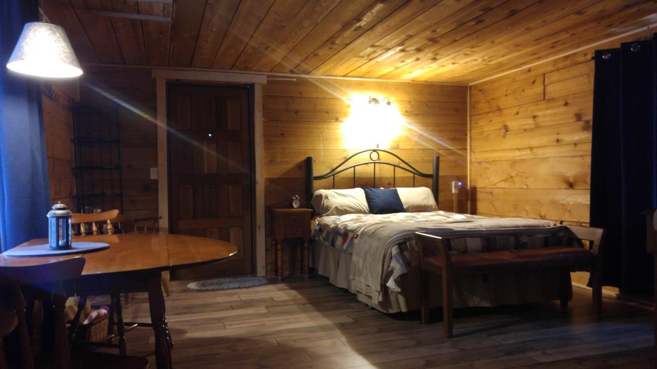 Wolfwood Guest Ranch Villa Clearwater Exteriör bild
