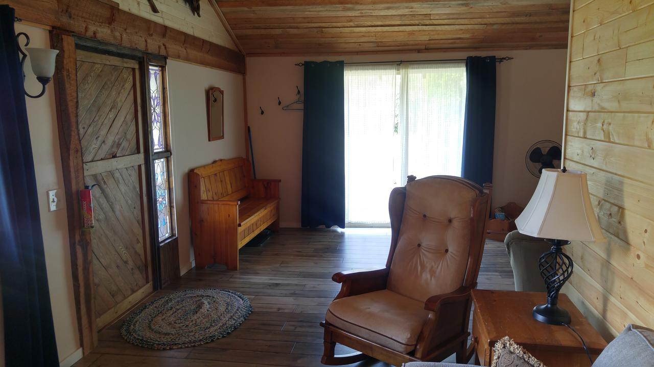 Wolfwood Guest Ranch Villa Clearwater Exteriör bild